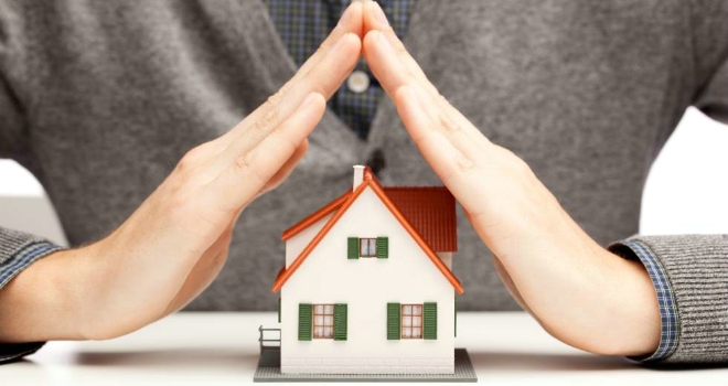 New home insurance provider offers 60-second quotes protection insurance house home hands cover